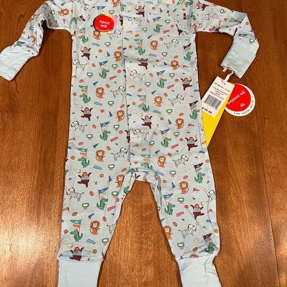 Magnetic Me Onesie - Picture 1 of 5